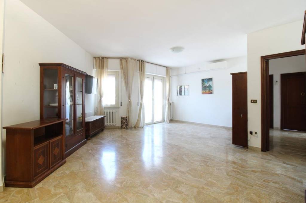 appartamento in vendita a Roseto degli Abruzzi in zona San Giovanni