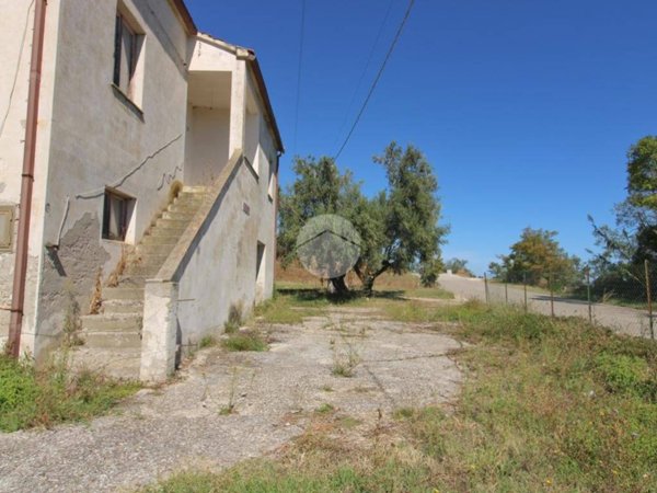 casa indipendente in vendita a Roseto degli Abruzzi