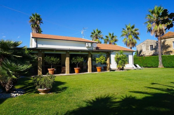 casa indipendente in vendita a Roseto degli Abruzzi