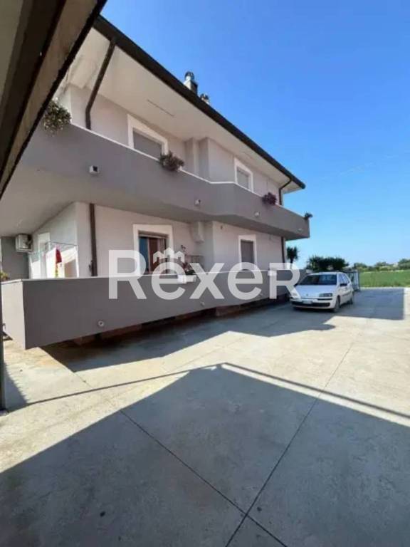 appartamento in vendita a Roseto degli Abruzzi in zona Cologna Spiaggia