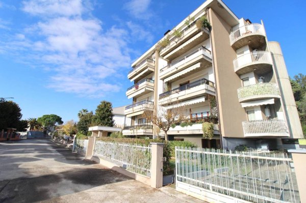 appartamento in vendita a Roseto degli Abruzzi in zona Voltarrosto