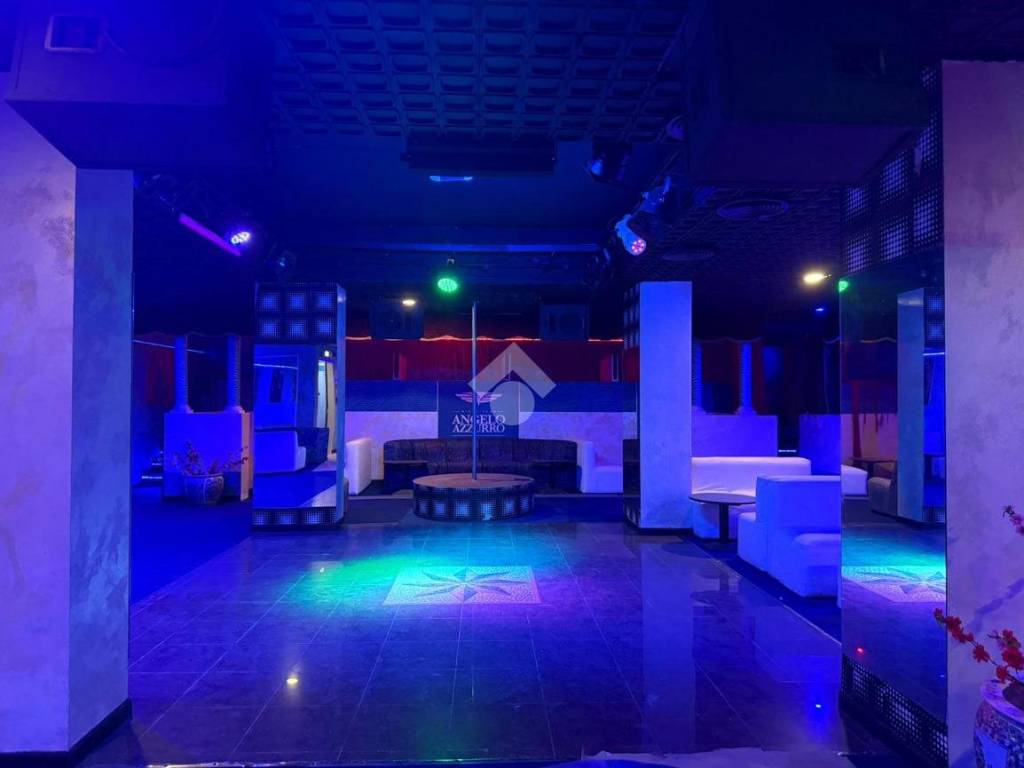 negozio in vendita a Roseto degli Abruzzi