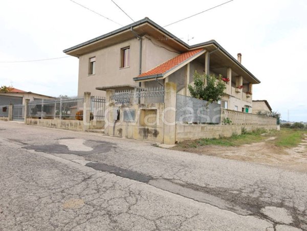 casa indipendente in vendita a Roseto degli Abruzzi in zona San Giovanni