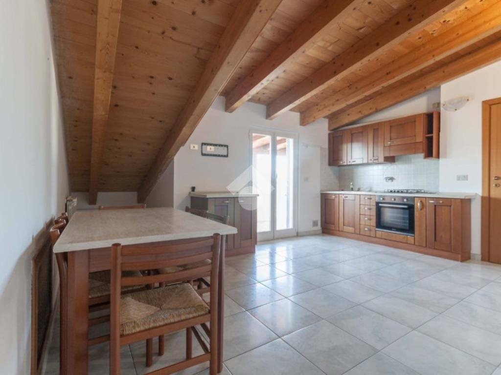 appartamento in vendita a Roseto degli Abruzzi in zona Cologna Spiaggia