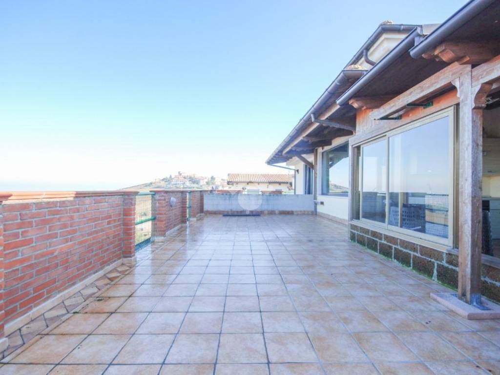 appartamento in vendita a Roseto degli Abruzzi in zona Cologna Paese