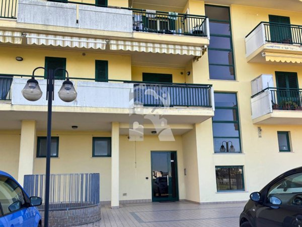 appartamento in vendita a Roseto degli Abruzzi in zona Cologna Spiaggia