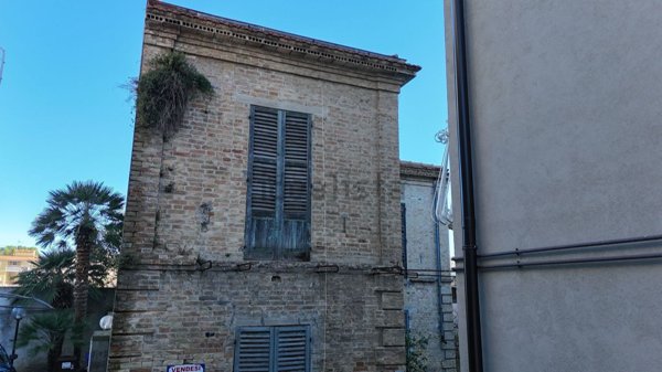 casa indipendente in vendita a Roseto degli Abruzzi