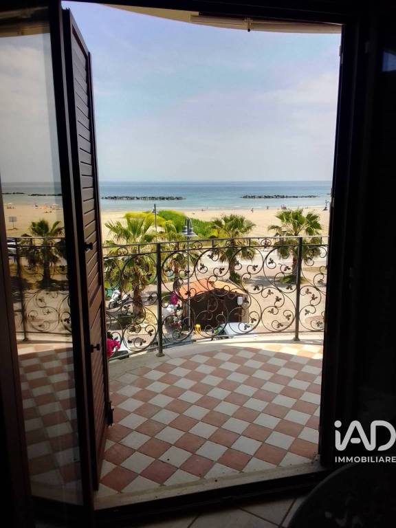 appartamento in vendita a Roseto degli Abruzzi in zona Campo a Mare