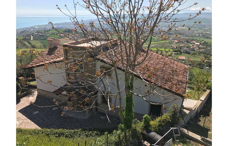 casa indipendente in vendita a Roseto degli Abruzzi in zona Montepagano