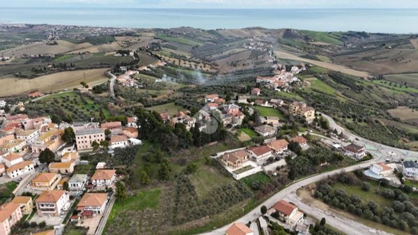 casa indipendente in vendita a Roseto degli Abruzzi in zona Cologna Paese