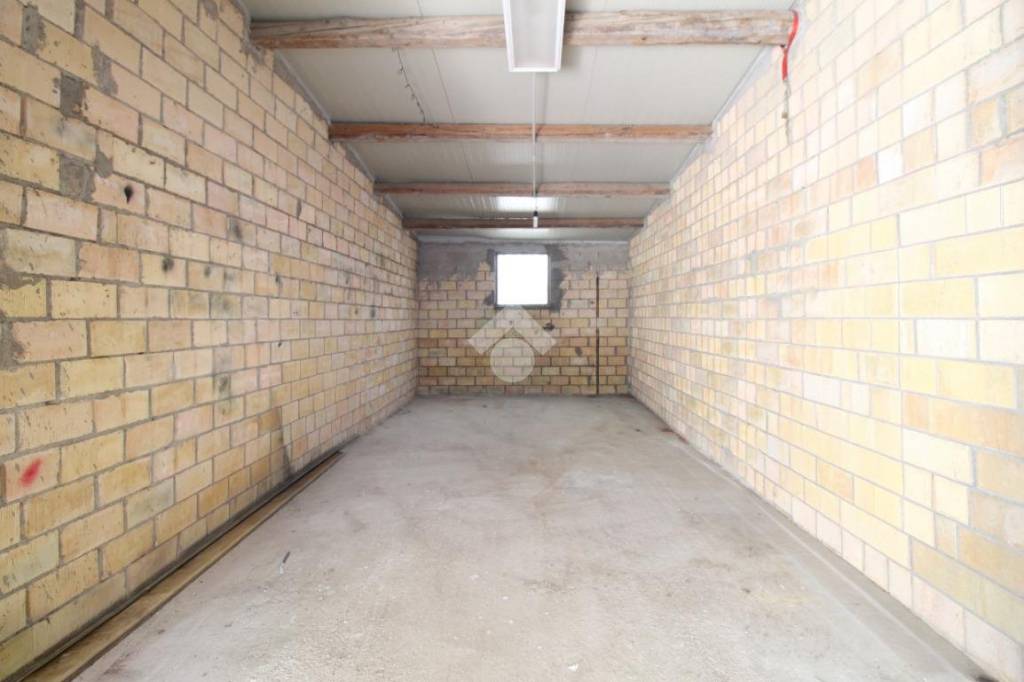 casa indipendente in vendita a Roseto degli Abruzzi