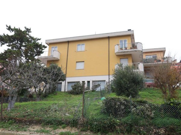 appartamento in vendita a Roseto degli Abruzzi in zona Montepagano