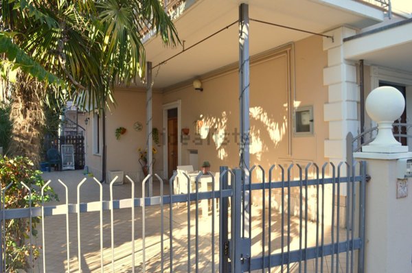 casa semindipendente in vendita a Roseto degli Abruzzi