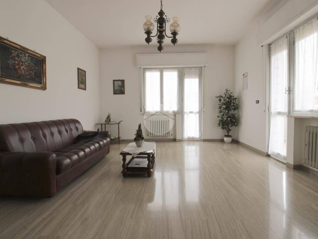 casa indipendente in vendita a Roseto degli Abruzzi in zona Cologna Spiaggia