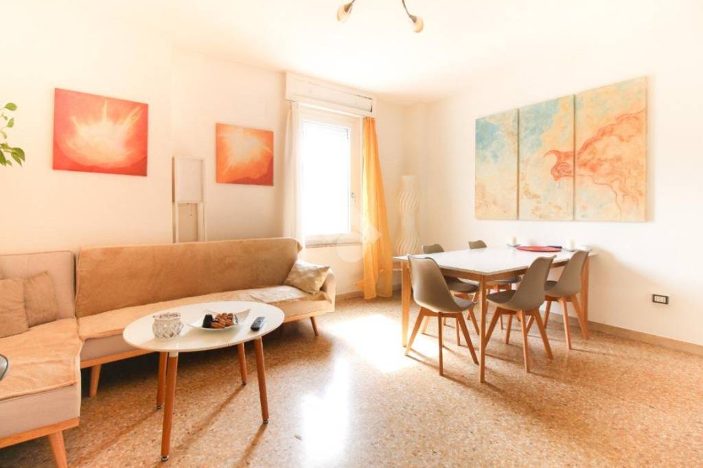 appartamento in vendita a Roseto degli Abruzzi in zona Cologna Spiaggia