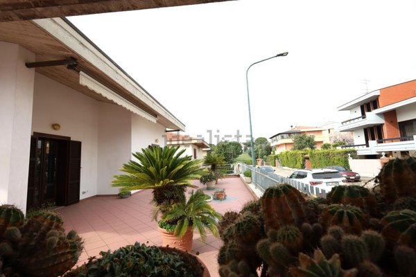 appartamento in vendita a Roseto degli Abruzzi in zona Voltarrosto