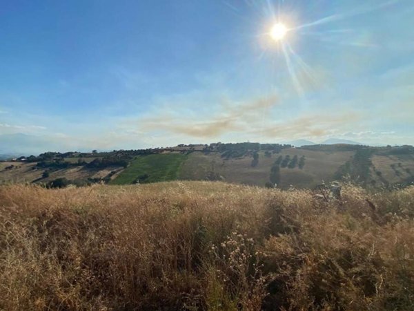 casa indipendente in vendita a Roseto degli Abruzzi in zona Montepagano