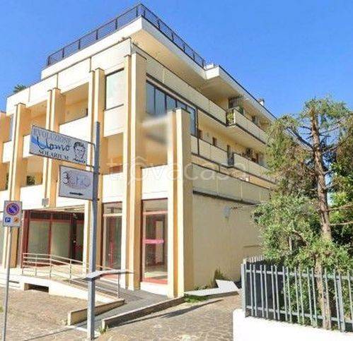 negozio in vendita a Roseto degli Abruzzi