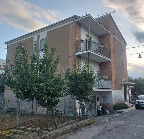 appartamento in vendita a Roseto degli Abruzzi in zona Santa Lucia