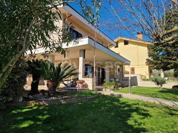 casa indipendente in vendita a Roseto degli Abruzzi