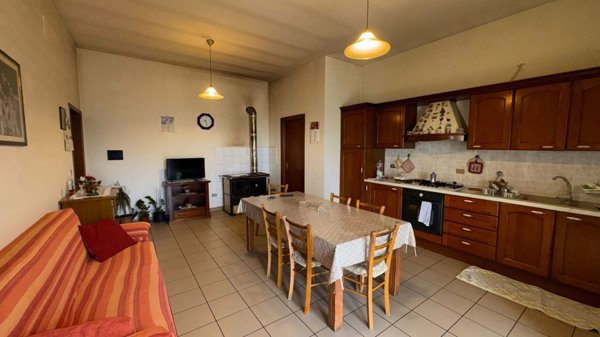 casa indipendente in vendita a Roseto degli Abruzzi