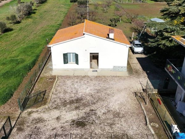 casa indipendente in vendita a Roseto degli Abruzzi