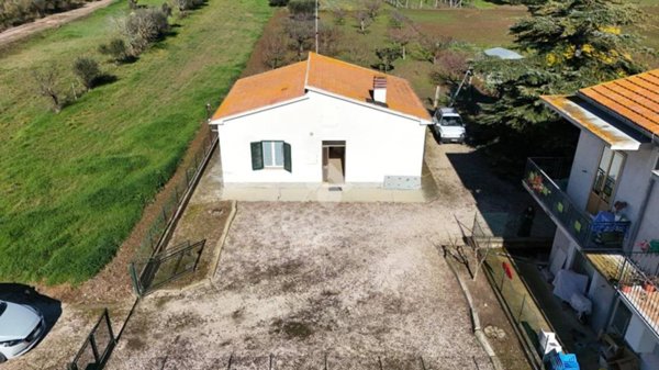 casa indipendente in vendita a Roseto degli Abruzzi