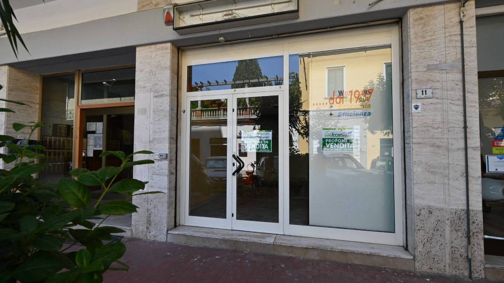 negozio in vendita a Roseto degli Abruzzi