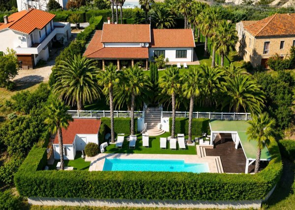 casa indipendente in vendita a Roseto degli Abruzzi