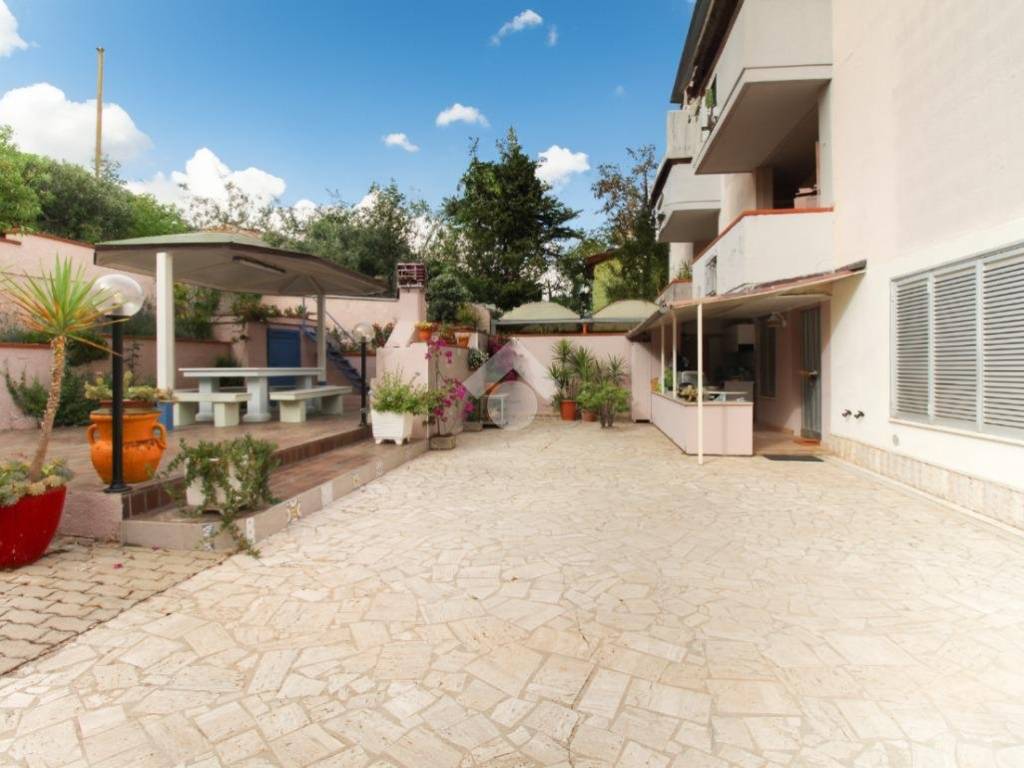 appartamento in vendita a Roseto degli Abruzzi in zona Voltarrosto