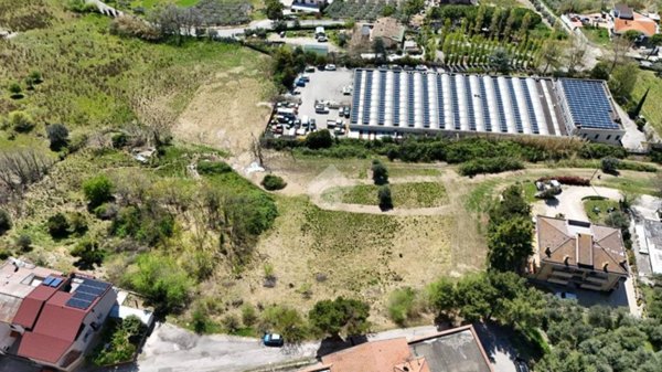 terreno edificabile in vendita a Roseto degli Abruzzi in zona Montepagano