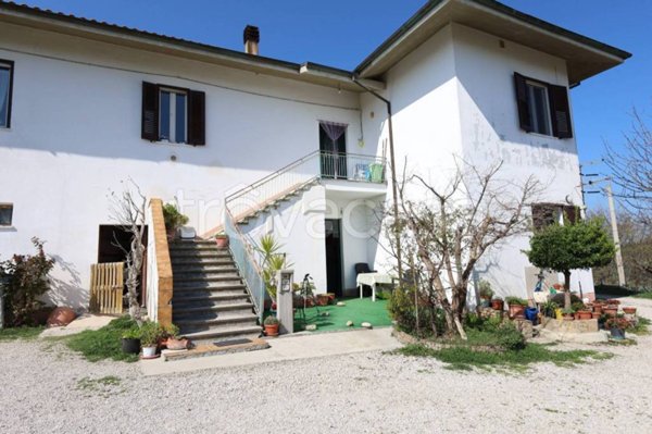 casa indipendente in vendita a Roseto degli Abruzzi