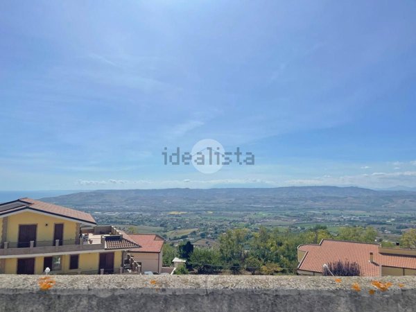 terreno edificabile in vendita a Roseto degli Abruzzi in zona Montepagano