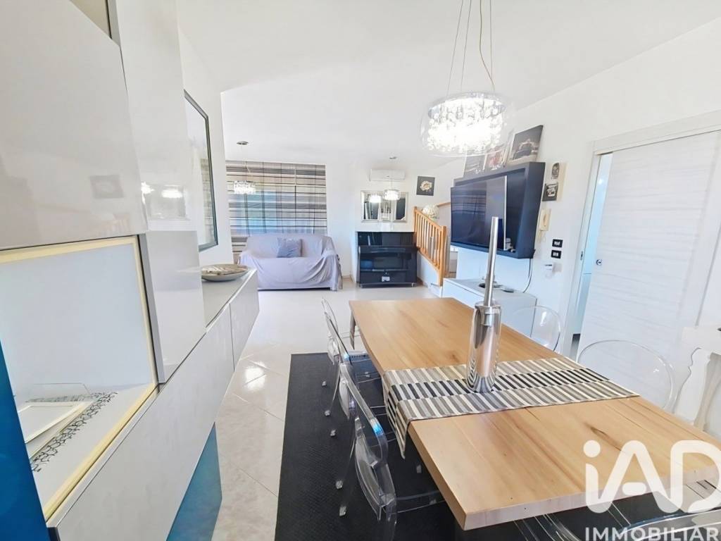 casa indipendente in vendita a Roseto degli Abruzzi