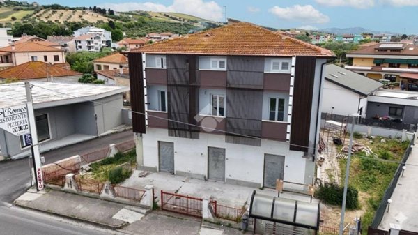 appartamento in vendita a Roseto degli Abruzzi in zona Cologna Spiaggia