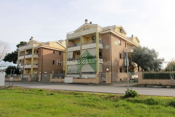 appartamento in vendita a Roseto degli Abruzzi in zona Cologna Spiaggia