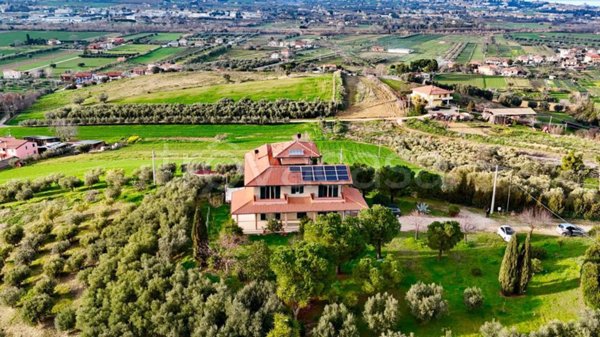 casa indipendente in vendita a Roseto degli Abruzzi in zona Cologna Spiaggia