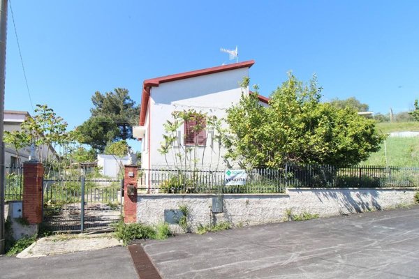 casa indipendente in vendita a Roseto degli Abruzzi