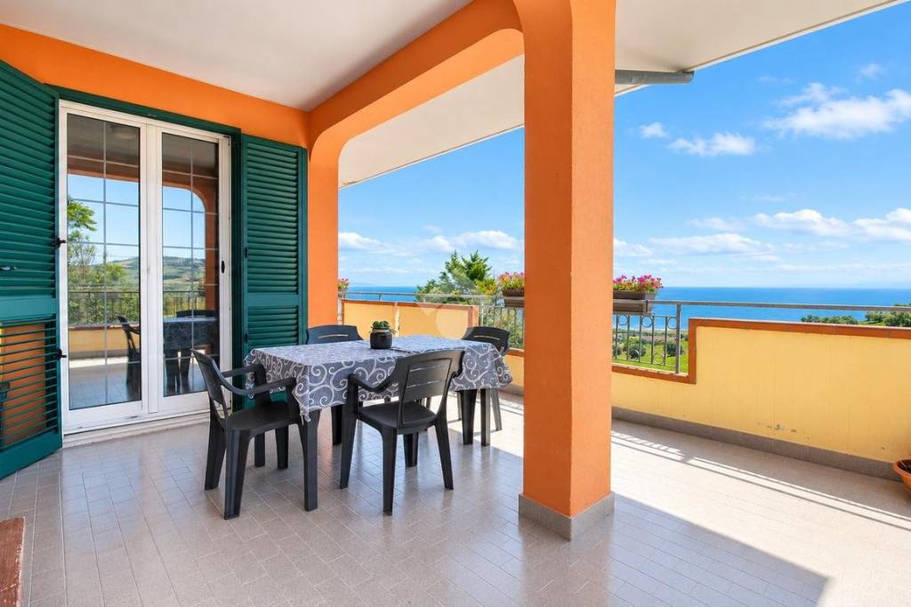 casa indipendente in vendita a Roseto degli Abruzzi