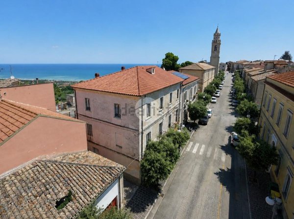 casa semindipendente in vendita a Roseto degli Abruzzi in zona Montepagano