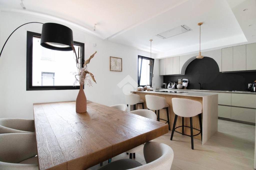 casa indipendente in vendita a Roseto degli Abruzzi in zona Campo a Mare