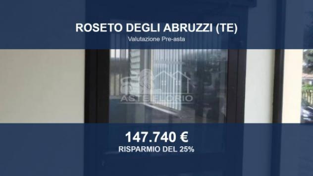 locale commerciale in vendita a Roseto degli Abruzzi