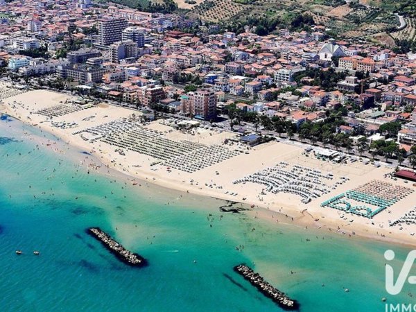 appartamento in vendita a Roseto degli Abruzzi in zona Campo a Mare