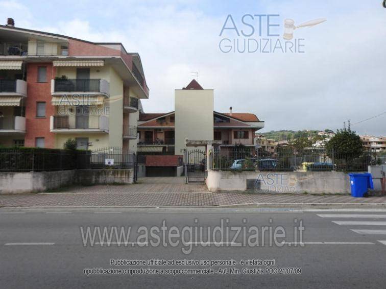 appartamento in vendita a Roseto degli Abruzzi in zona Campo a Mare