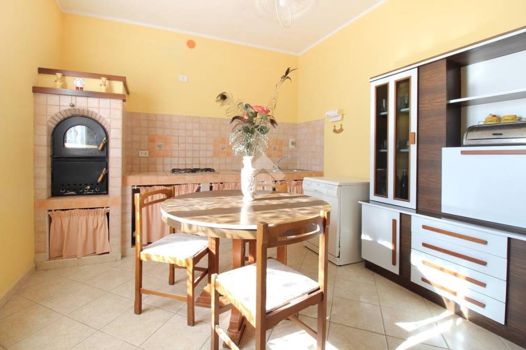 casa indipendente in vendita a Roseto degli Abruzzi in zona San Giovanni