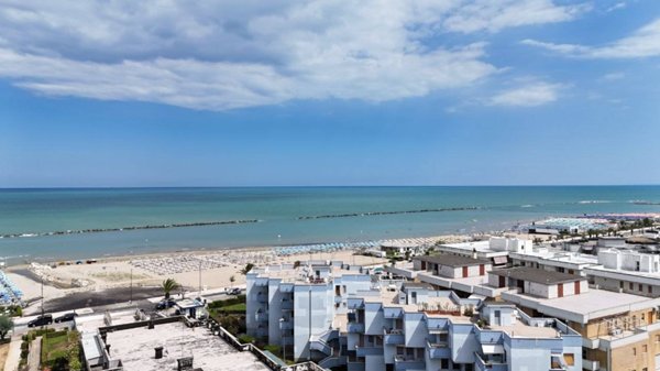 casa indipendente in vendita a Roseto degli Abruzzi