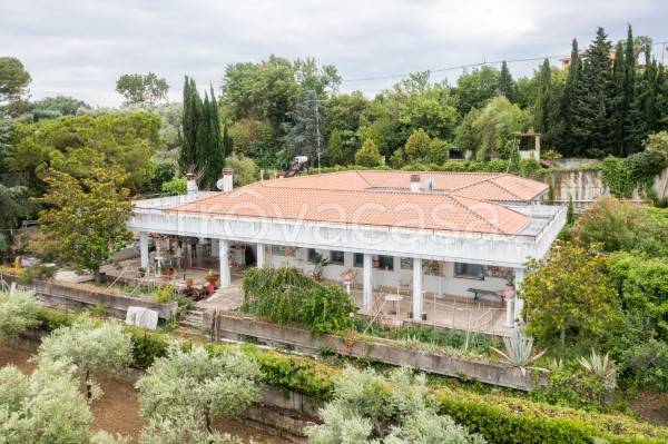casa indipendente in vendita a Roseto degli Abruzzi