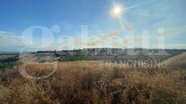 terreno in vendita a Roseto degli Abruzzi in zona Montepagano