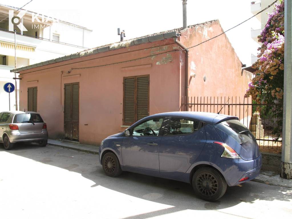 casa indipendente in vendita a Roseto degli Abruzzi