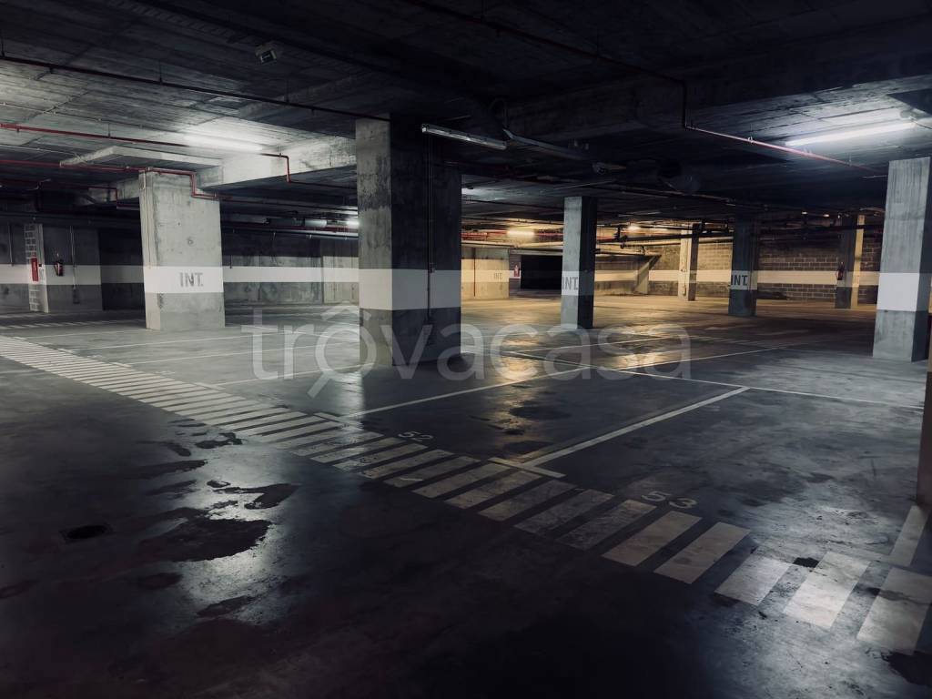 box auto in vendita a Roseto degli Abruzzi